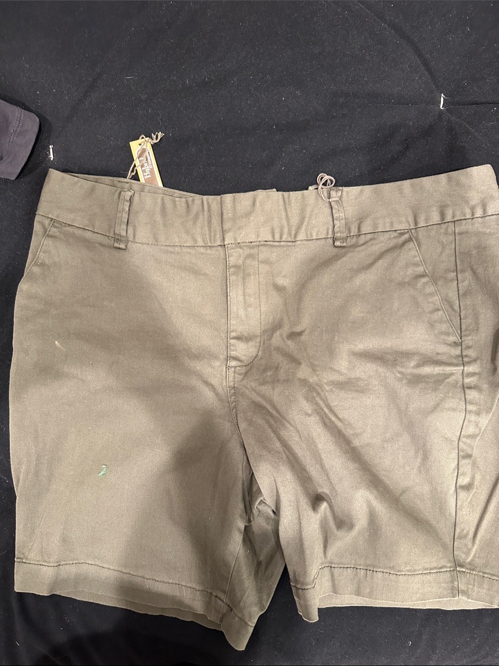 Hybrid & Company Olive Utility Shorts